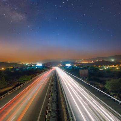 中国首条高速公路重卡换电物流专线在福建启用